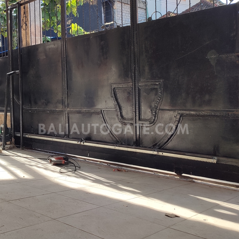 jasa pemasangan Mesin Otomatis Pintu Sliding di bali